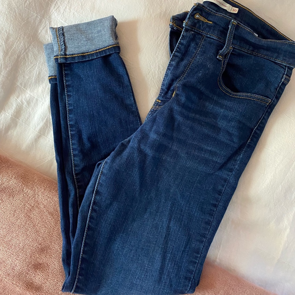 Levi’s Dark Wash Skinny Jeans